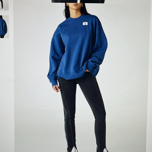 NEVER WORN WOMEN’S FRENCH BLUE JORDAN FLIGHT FLEECE CREWNECK SZ.SM PERFECT SHAPE - Picture 2 of 11